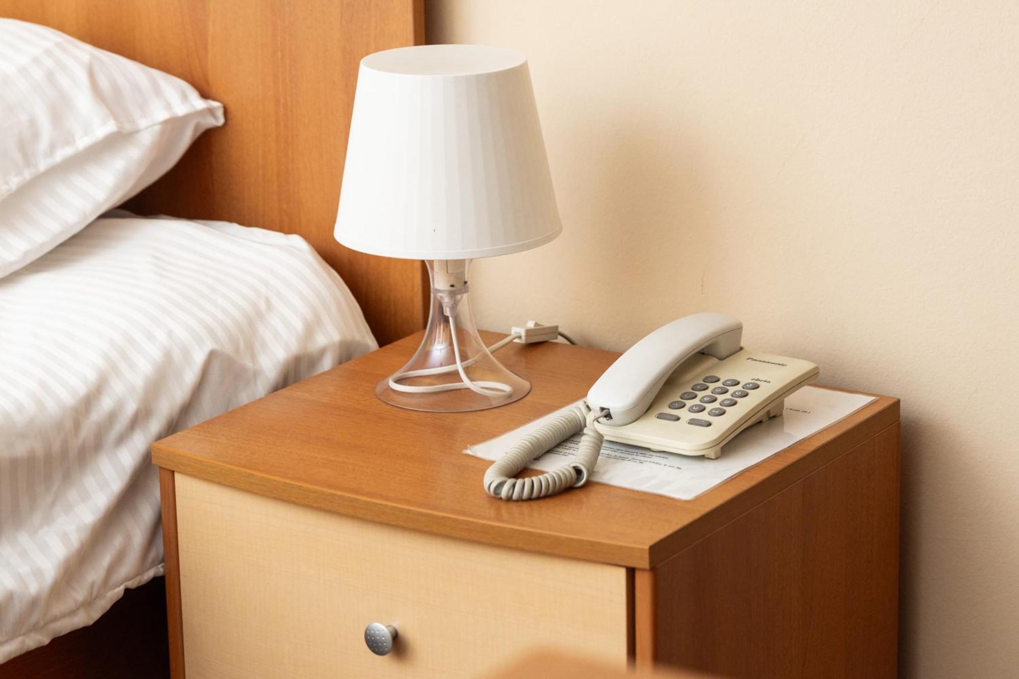 Hotel Luxor Priştine Dış mekan fotoğraf