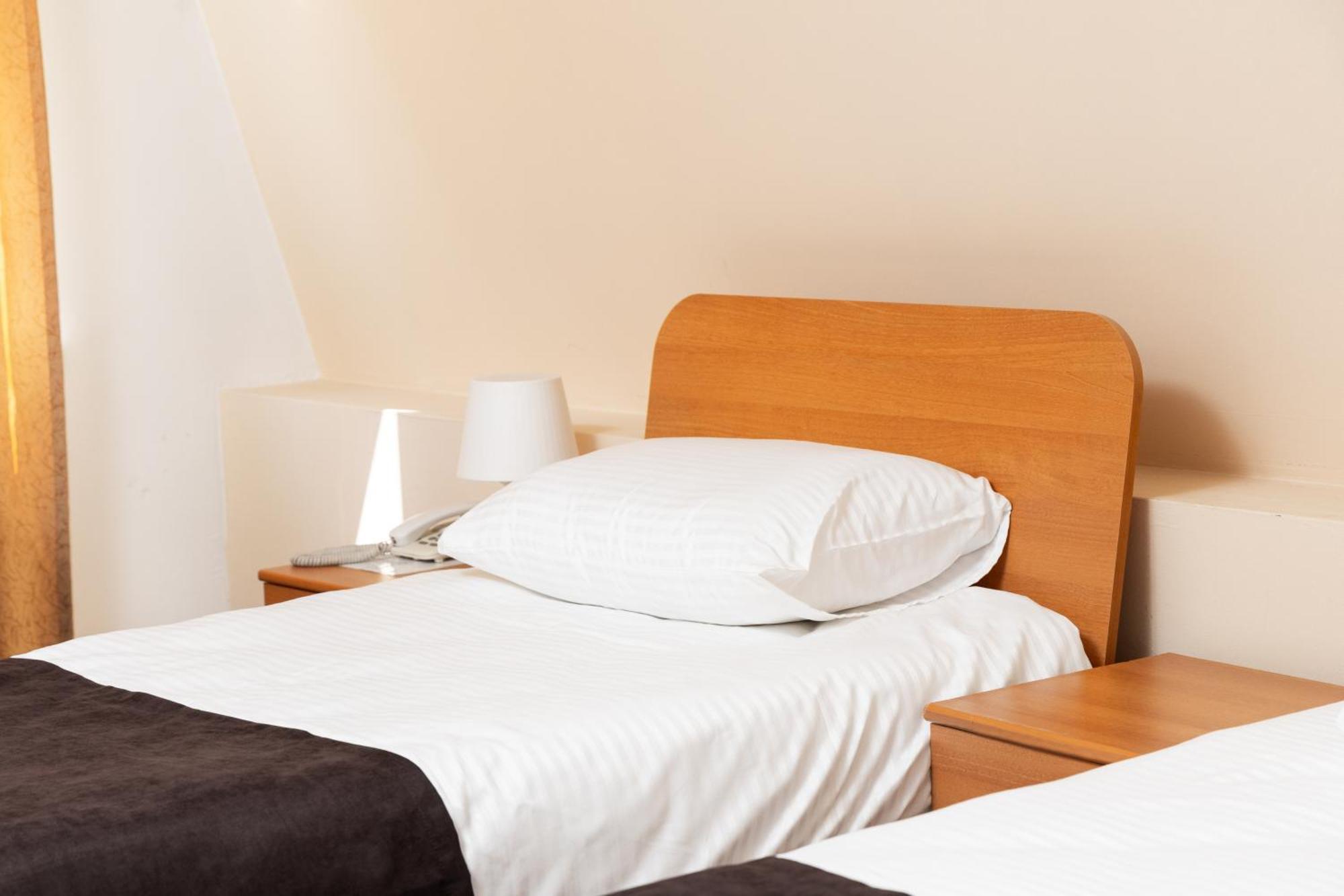 Hotel Luxor Priştine Dış mekan fotoğraf